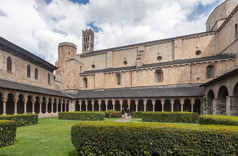 claustro catedral sede de urgell