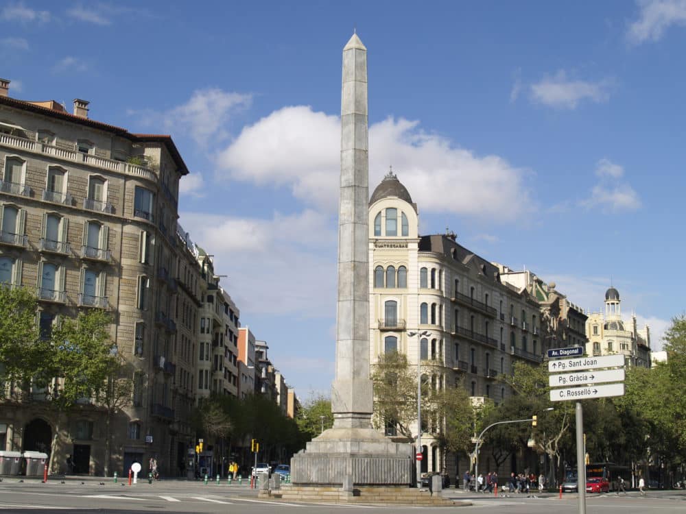 visita d'art a un tram de la Diagonal - Cinc d'Oros