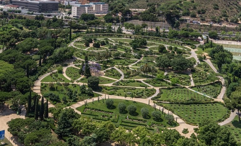 Marxa Nòrdica al Parc Cervantes -Centre Europeu