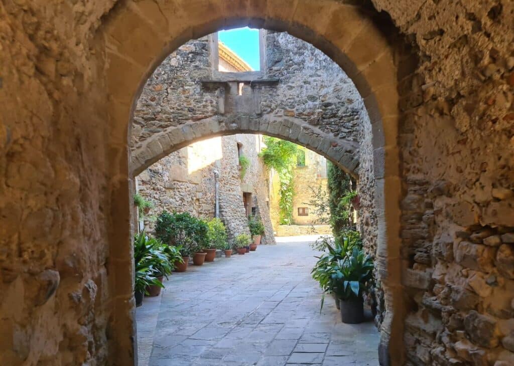 Begur i els pobles medievals de Monells i Madremanya – Aiguablava – 1/02/26 – 8h